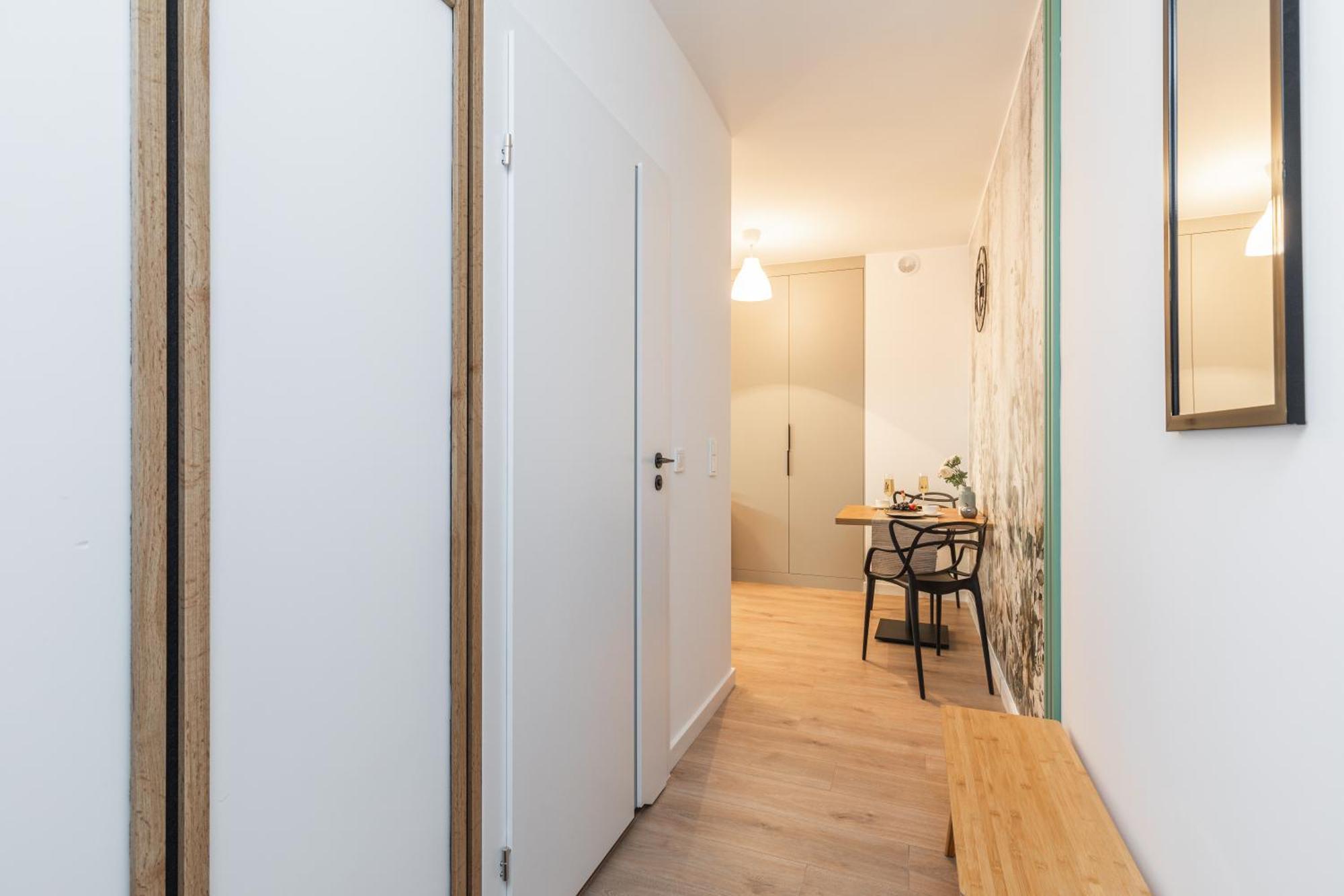 ורשה Superapart Nowy Sluzewiec, Next To Chopina Airport, Tor Sluzewiec, Aircondition מראה חיצוני תמונה