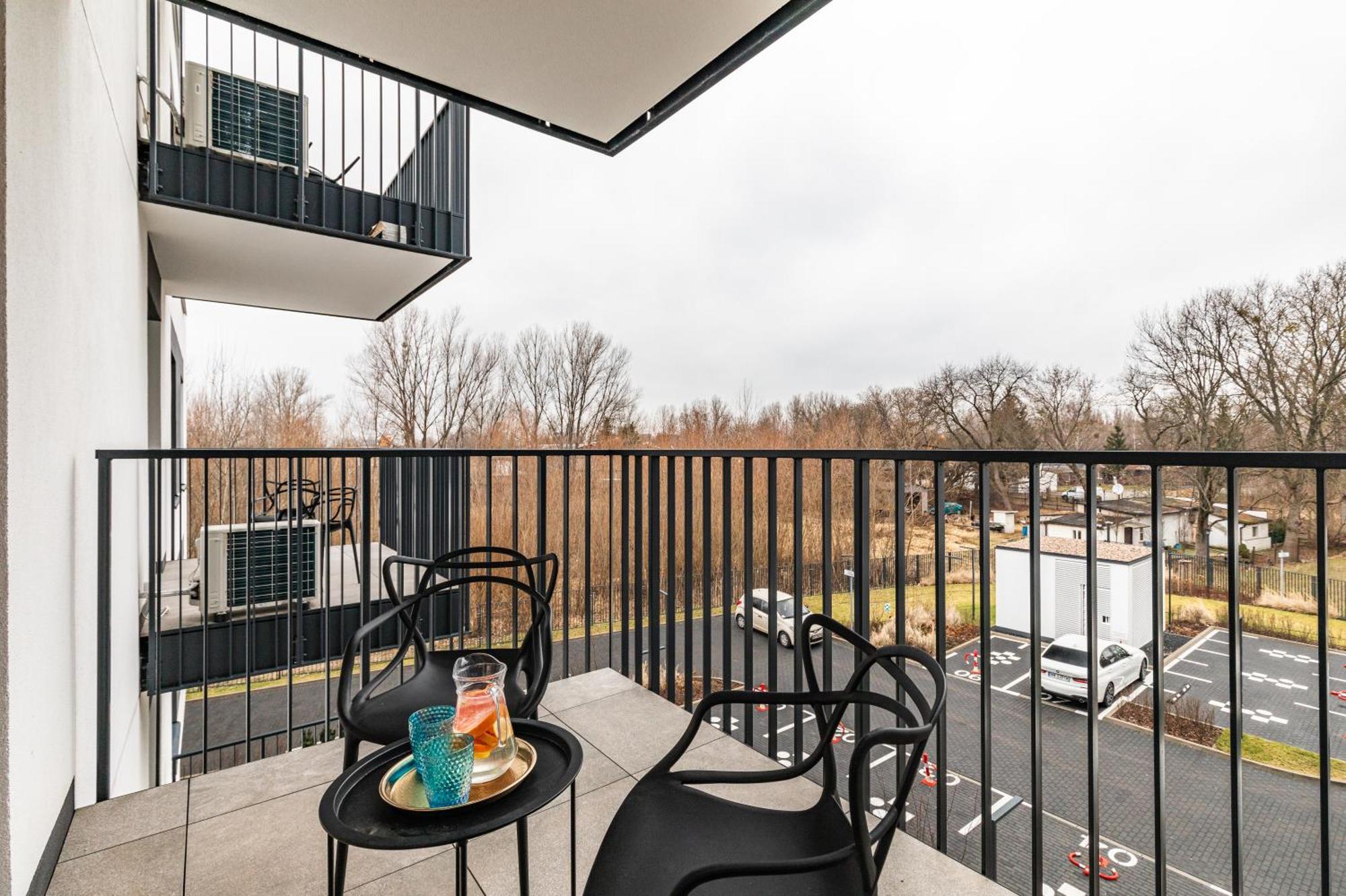 ורשה Superapart Nowy Sluzewiec, Next To Chopina Airport, Tor Sluzewiec, Aircondition מראה חיצוני תמונה