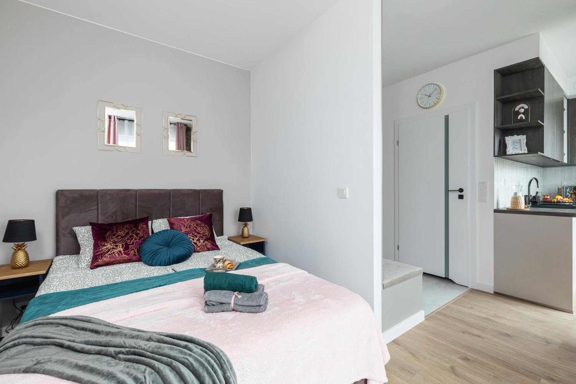 ורשה Superapart Nowy Sluzewiec, Next To Chopina Airport, Tor Sluzewiec, Aircondition מראה חיצוני תמונה