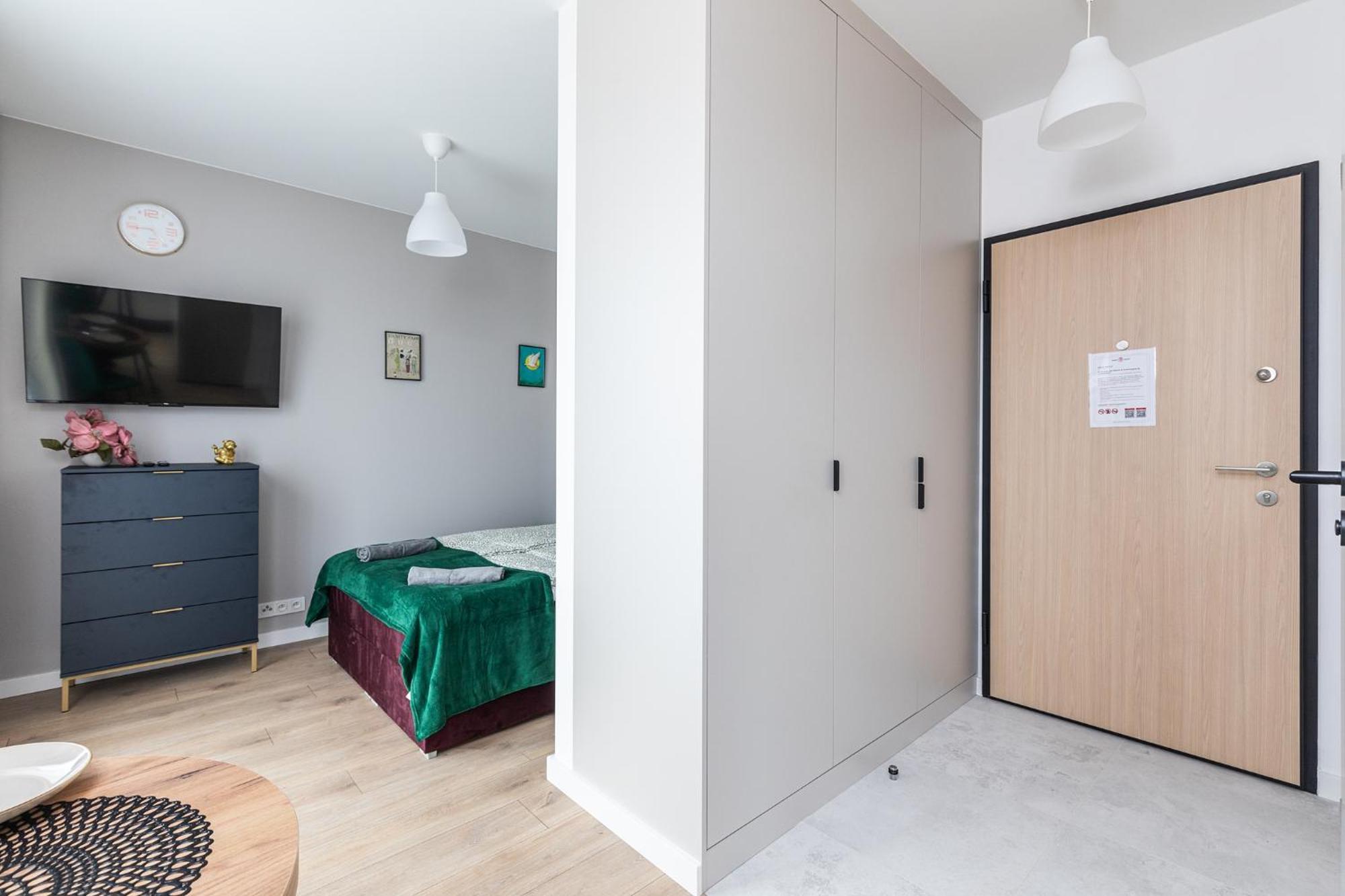ורשה Superapart Nowy Sluzewiec, Next To Chopina Airport, Tor Sluzewiec, Aircondition מראה חיצוני תמונה