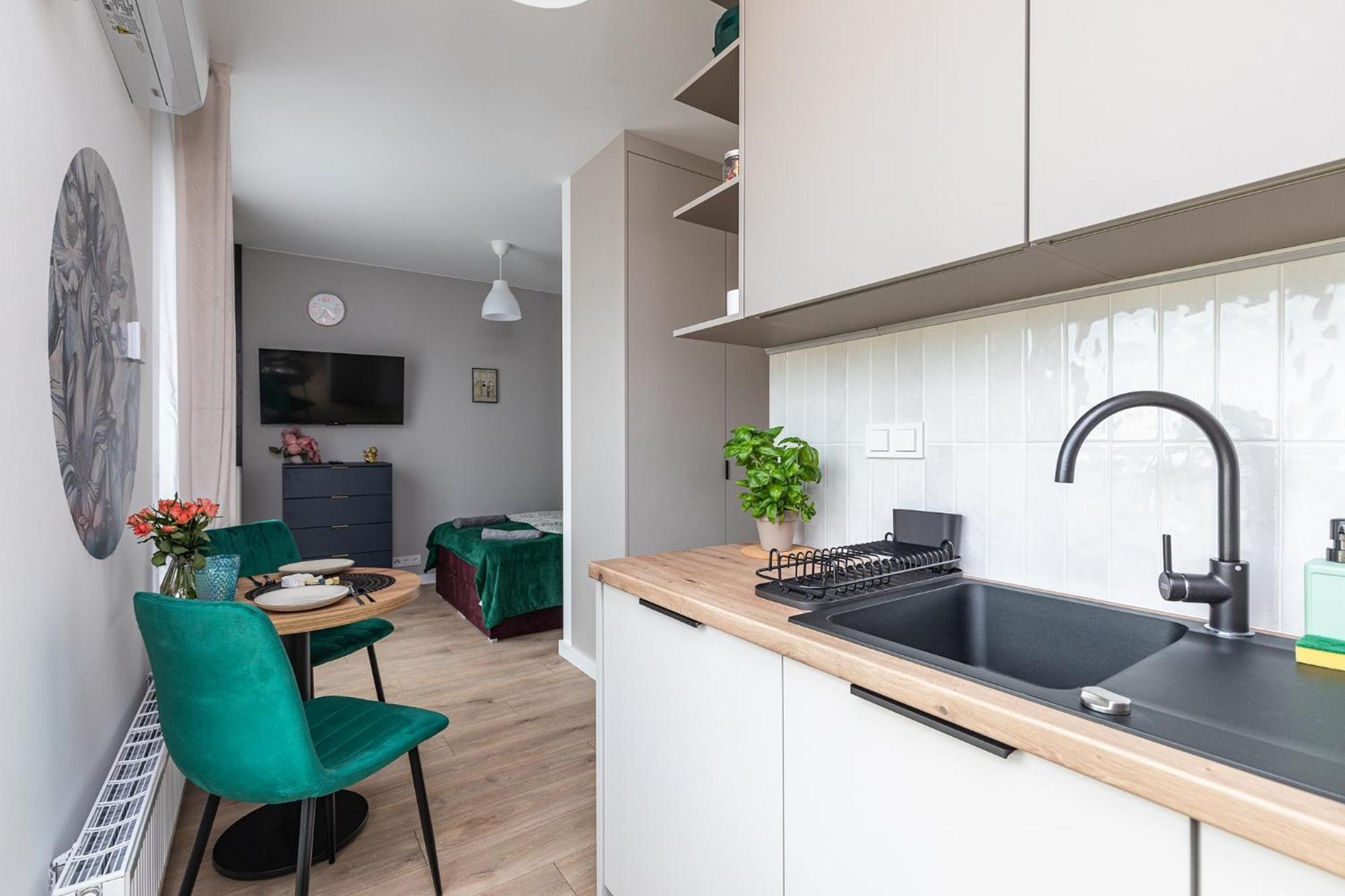 ורשה Superapart Nowy Sluzewiec, Next To Chopina Airport, Tor Sluzewiec, Aircondition מראה חיצוני תמונה