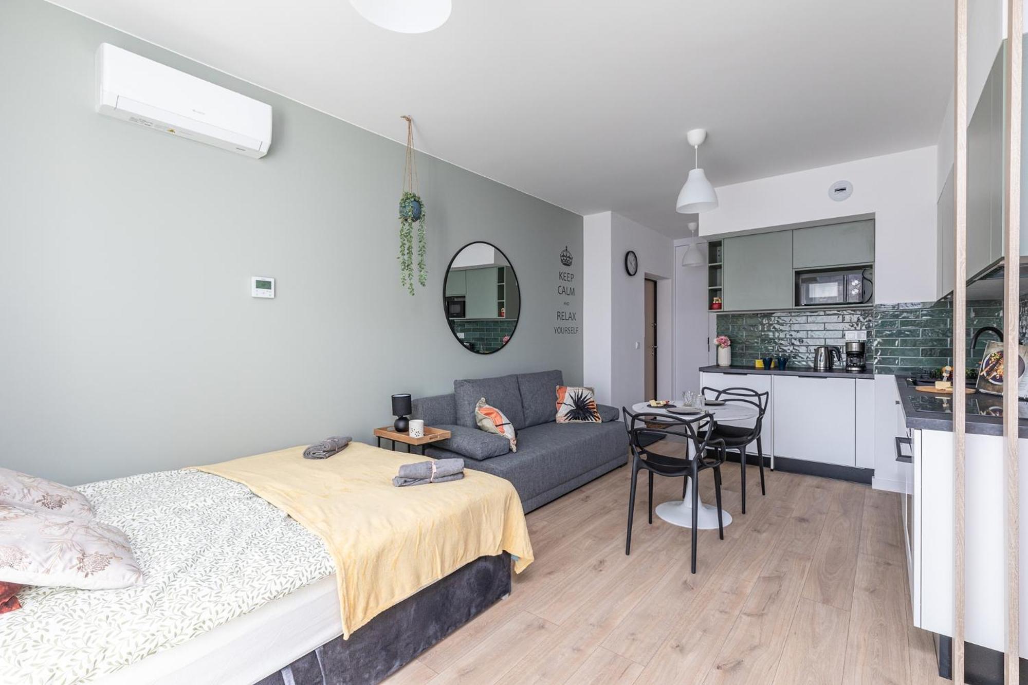 ורשה Superapart Nowy Sluzewiec, Next To Chopina Airport, Tor Sluzewiec, Aircondition מראה חיצוני תמונה
