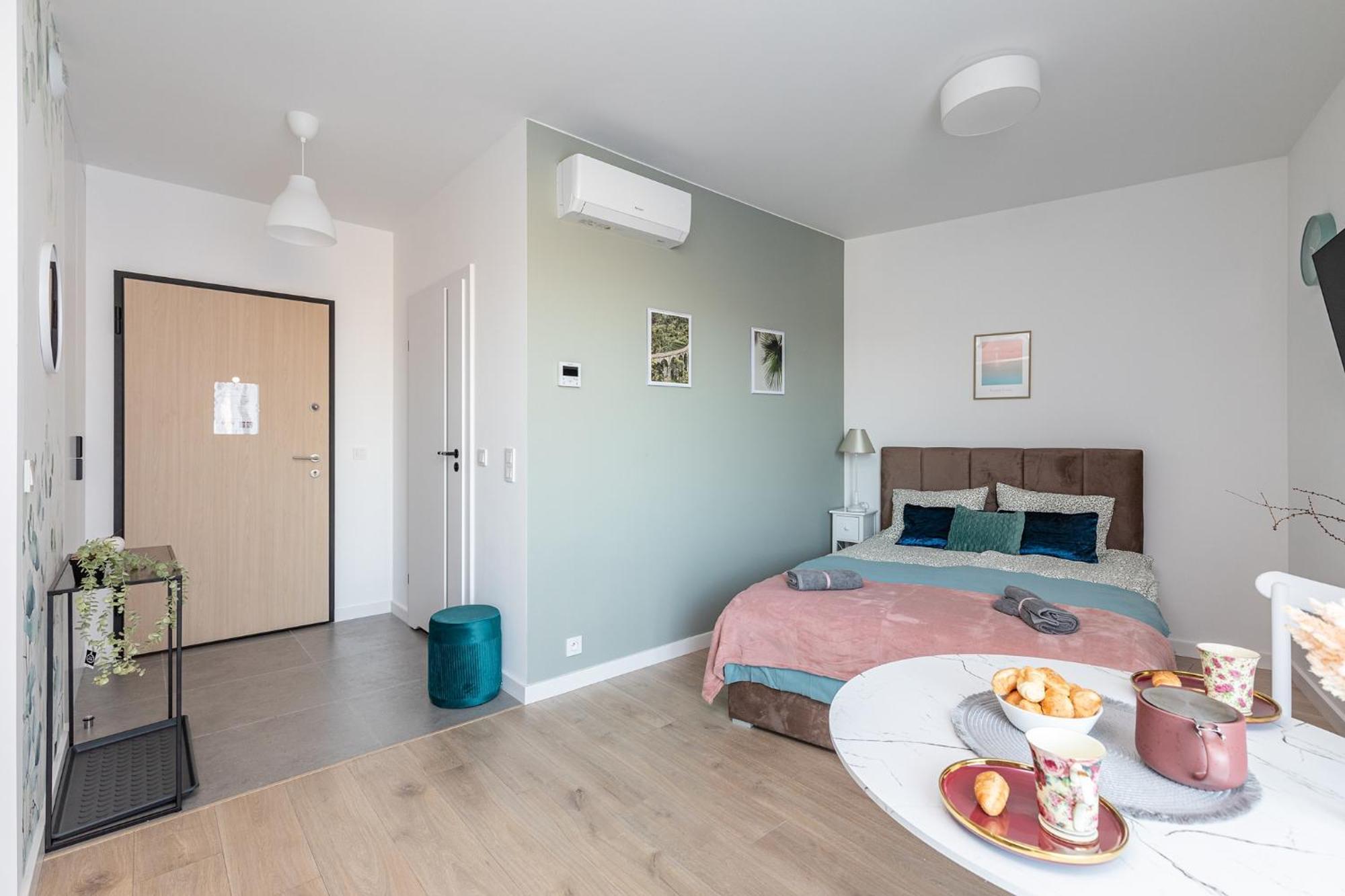 ורשה Superapart Nowy Sluzewiec, Next To Chopina Airport, Tor Sluzewiec, Aircondition מראה חיצוני תמונה