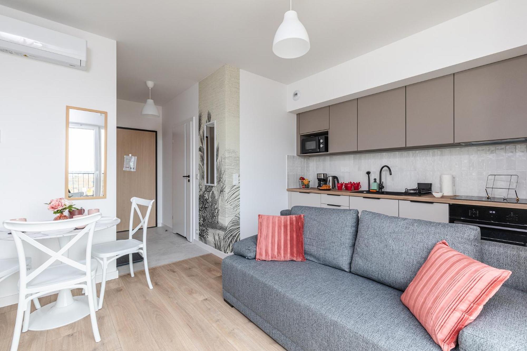 ורשה Superapart Nowy Sluzewiec, Next To Chopina Airport, Tor Sluzewiec, Aircondition מראה חיצוני תמונה
