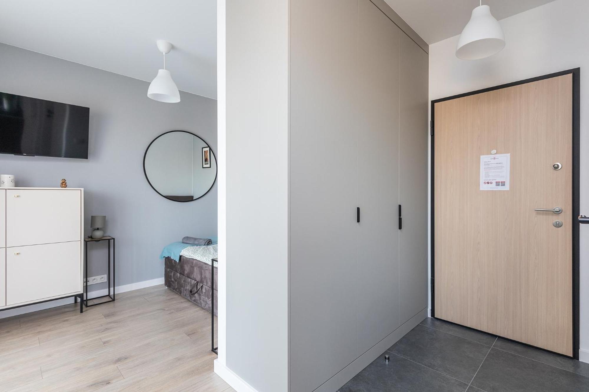 ורשה Superapart Nowy Sluzewiec, Next To Chopina Airport, Tor Sluzewiec, Aircondition מראה חיצוני תמונה